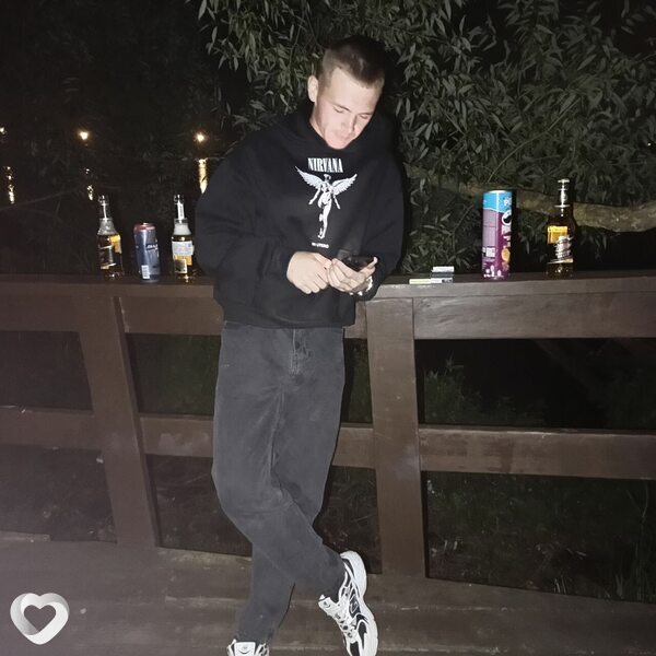 Александр, 20, Саратове — анкета №3128179