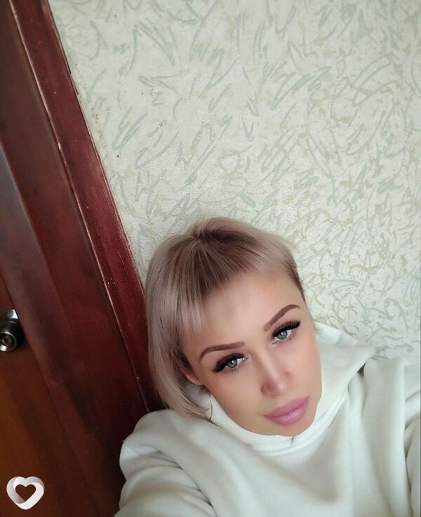 Алена, Новоазовск