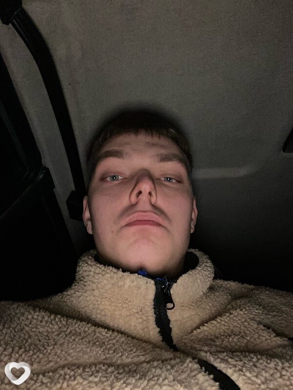 Александр, 21, Серпухове — анкета №3128946