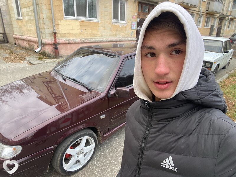Никита, 19, Лесное — анкета №3130947