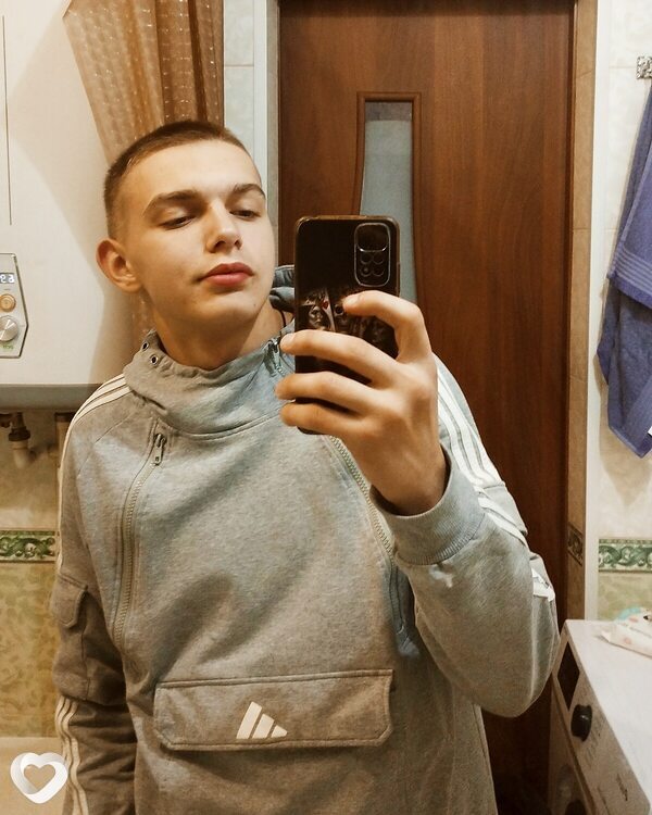 Денис, 23, Владивостоке — анкета №3131523