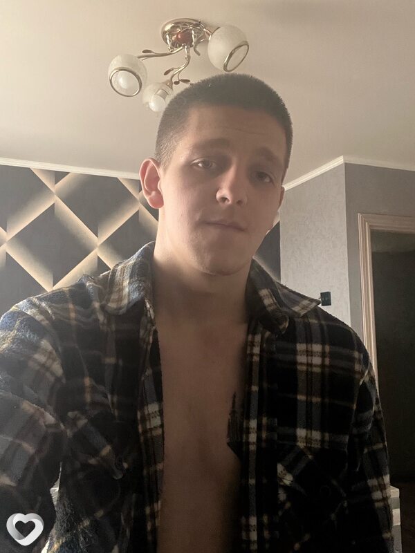 Иван, 23, Барановичах — анкета №3132154