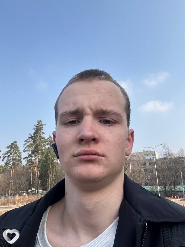 Михаил, 19, Ярославле — анкета №3132006