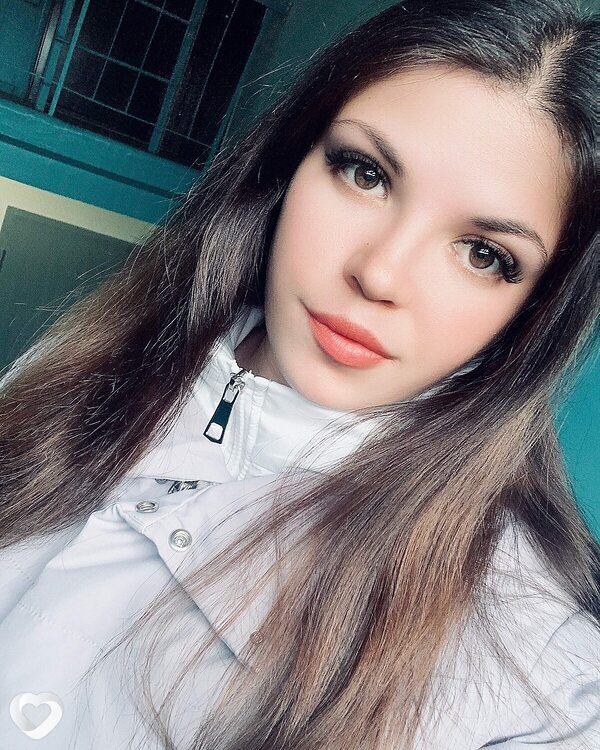 Арина, 25, Братске — анкета №3132298