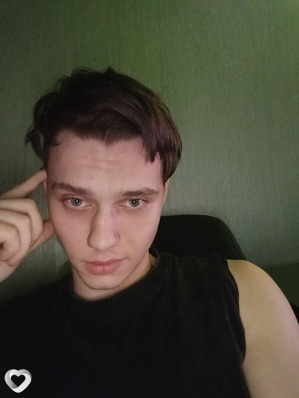 Саня, 19, Смоленске — анкета №3132370