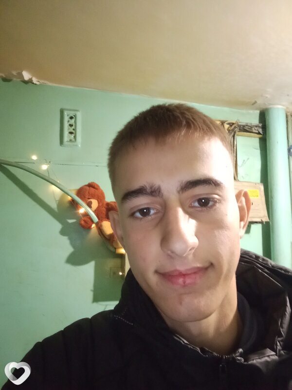ルスラン, 19, Ачинске — анкета №3134576