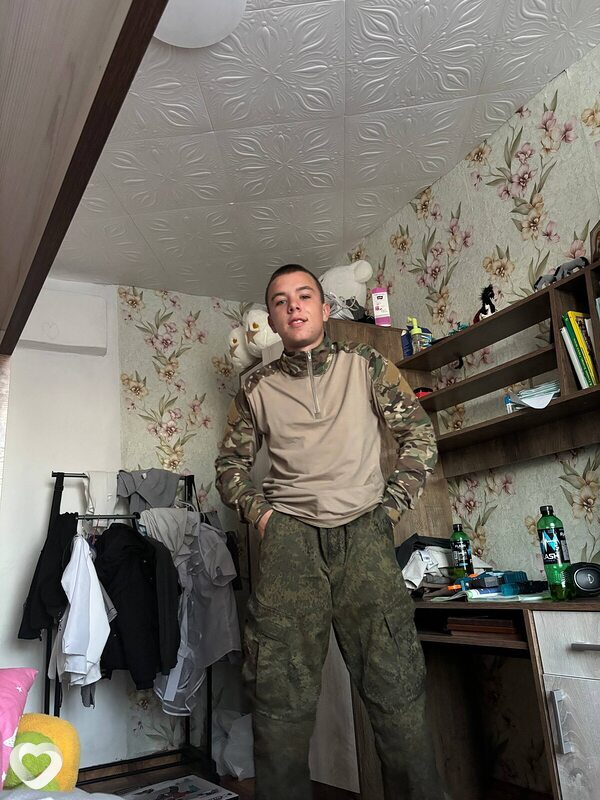 Валерий, 19, Барнауле — анкета №3136886