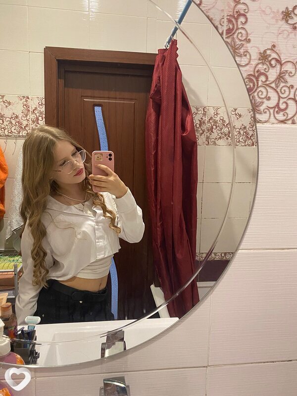 Виолетта, 20, Иркутске — анкета №3138676