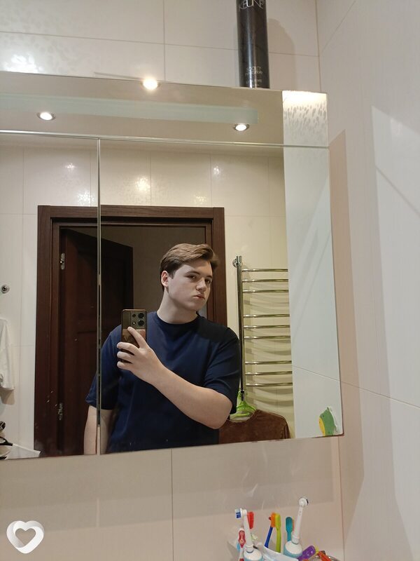 Арсений, 19, Санкт-Петербурге — анкета №3139011