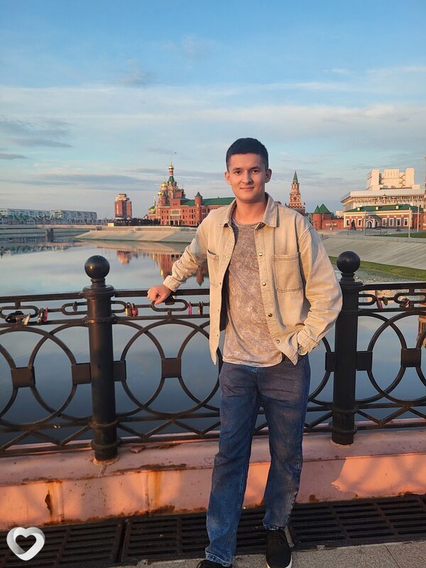 Александр, 25, Чебоксарах — анкета №3139229