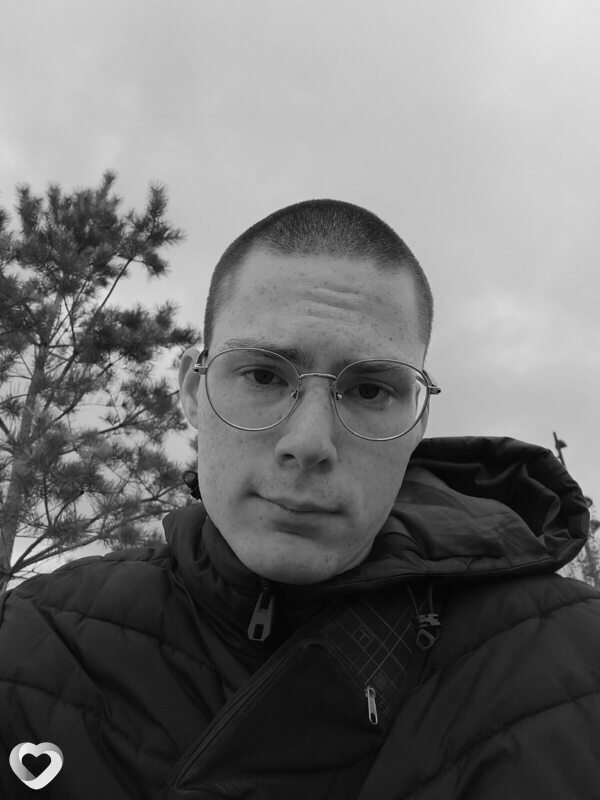 Павел, 21, Омске — анкета №3139243