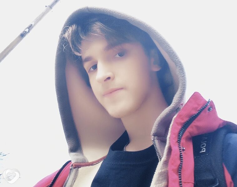 Артём, 20, Брянске — анкета №3139802