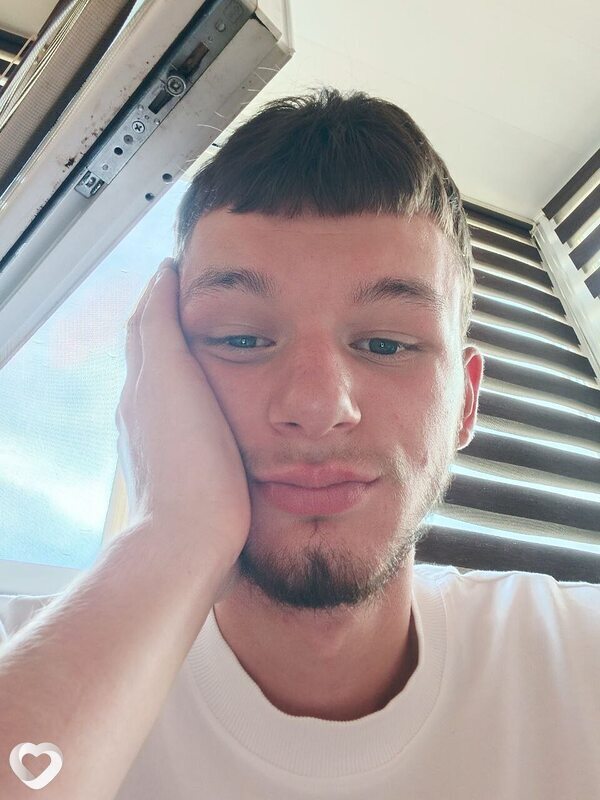 Денис, 21, Гродно — анкета №3140284