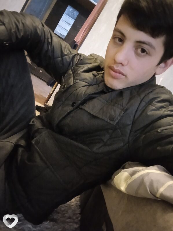 Акбар, 19, Нерюнгри — анкета №3141117