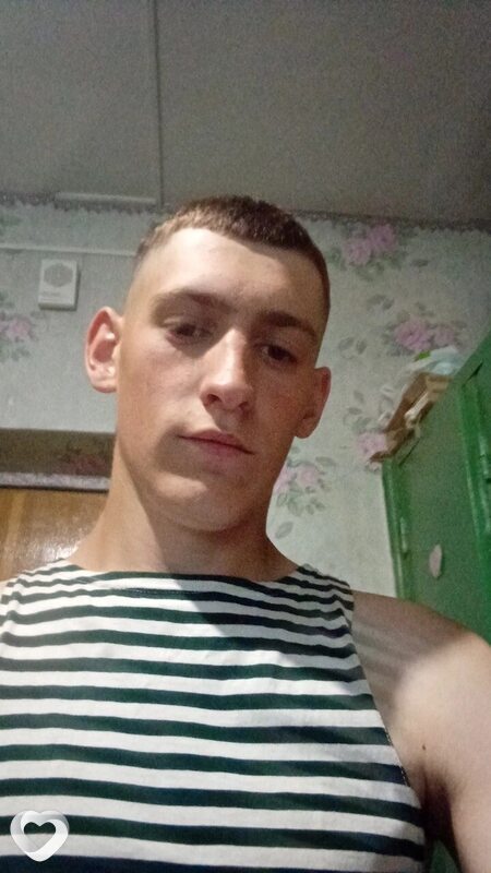 Илья, 22, Бобруйске — анкета №3141019