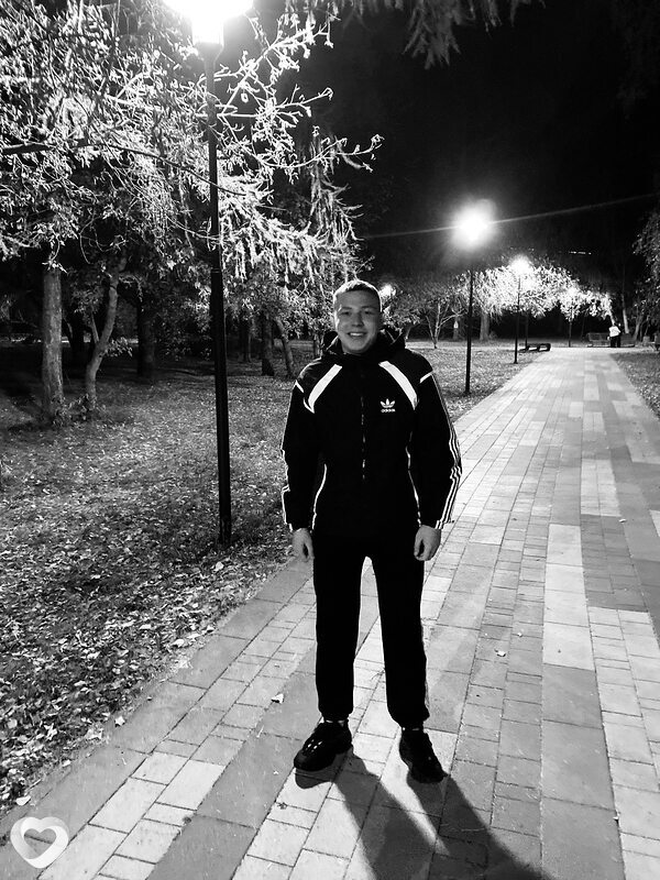 Витя, 19, Барнауле — анкета №3141811