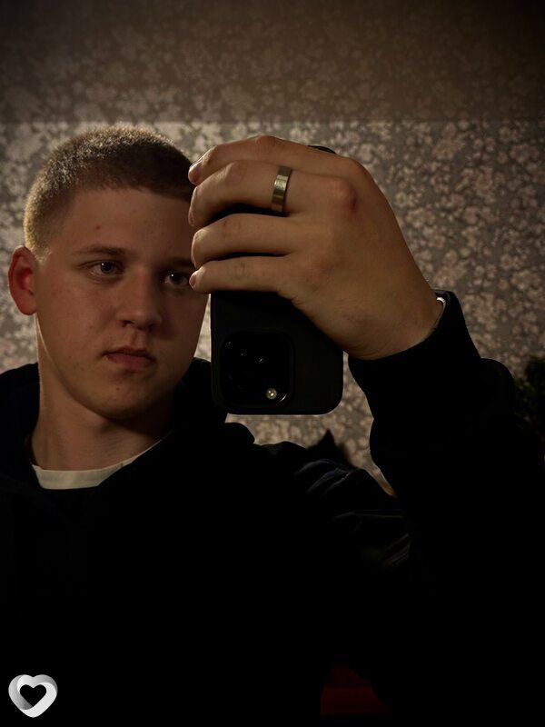 Дмитрий, 20, Новоалтайске — анкета №3142488