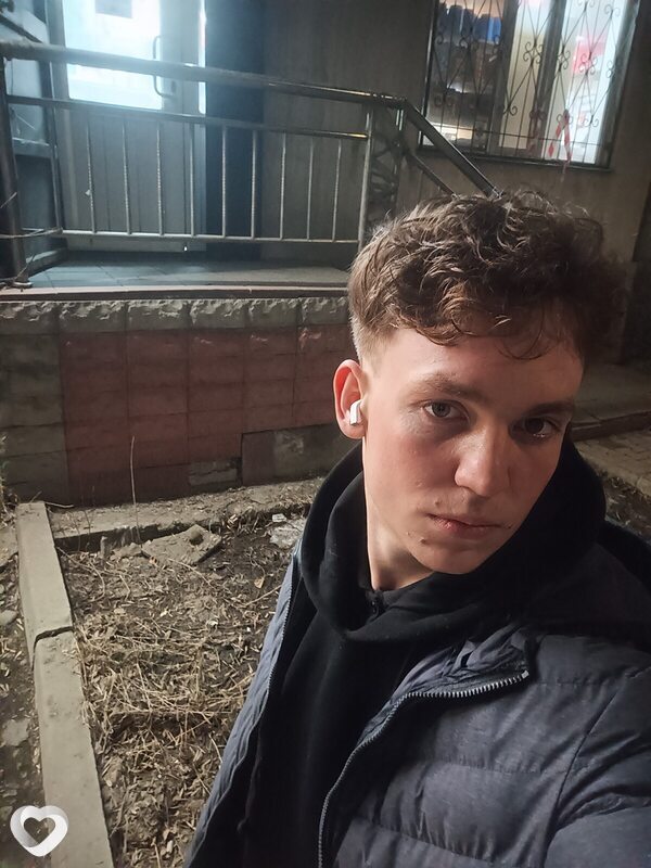 Александр, 23, Усть-Каменогорск — анкета №3142736