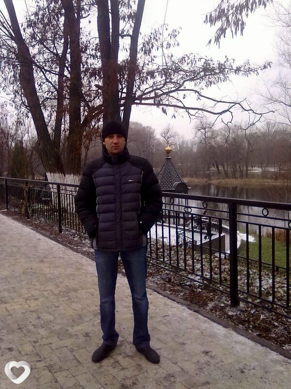 Артем, 35, Снежном — анкета №3145118