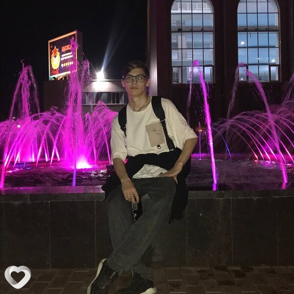 Илья, 21, Самаре — анкета №3146398