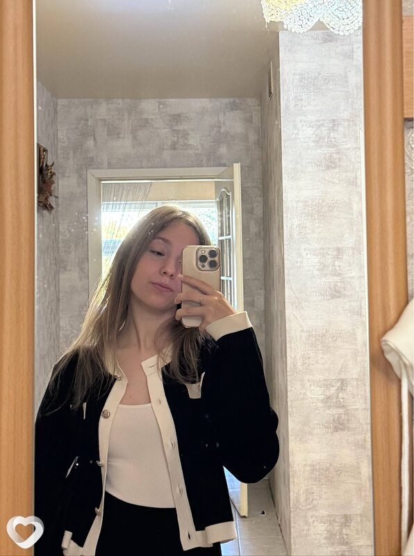 Полина, 19, Нижневартовске — анкета №3148411