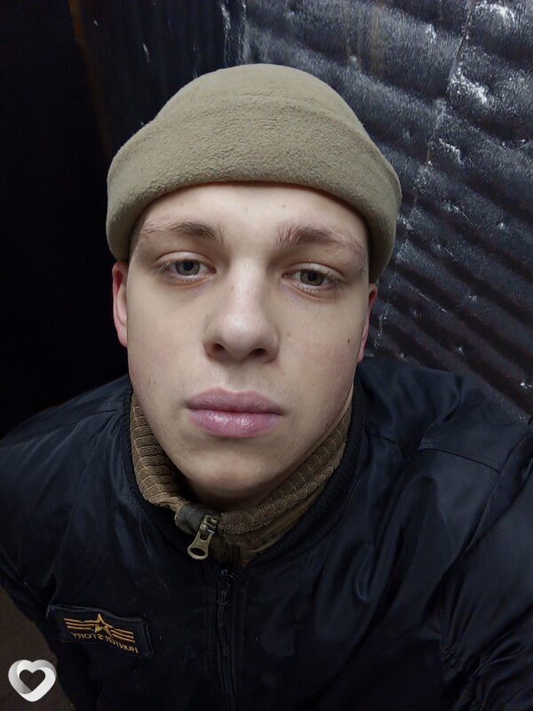 Артем, 20, Москве — анкета №3148571