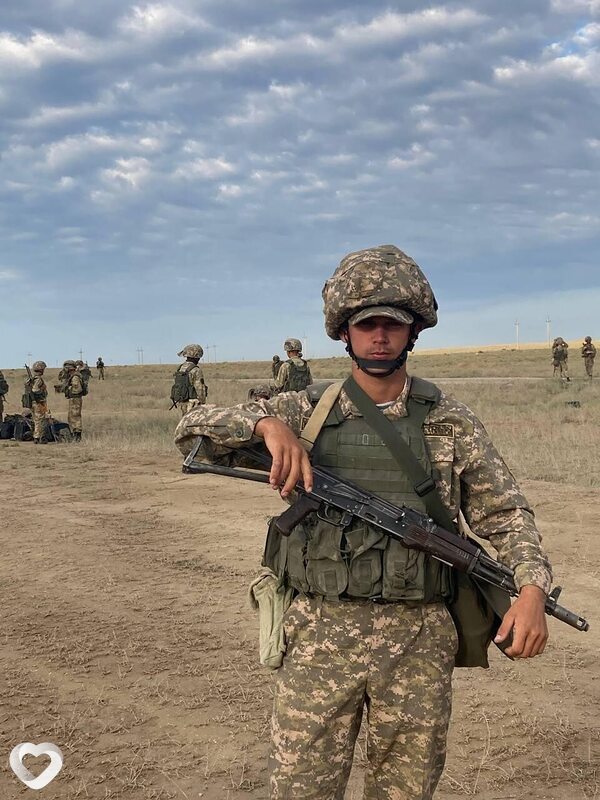 Влад, 21, Павлодаре — анкета №3149719