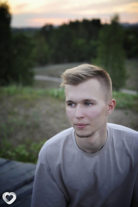 Валентин, 25, Льгове — анкета №3149996