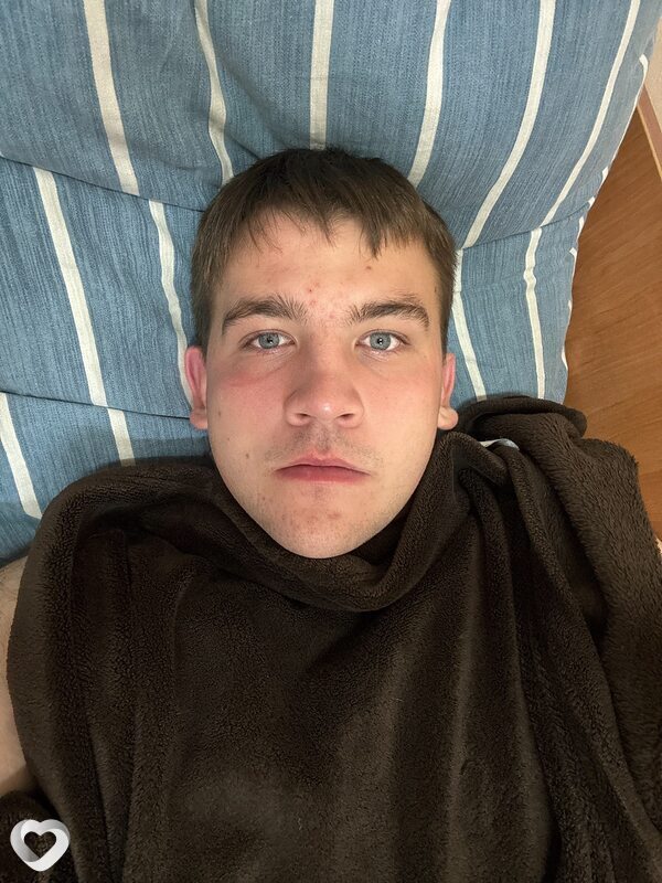 Кирилл, 21, Горках — анкета №3150793