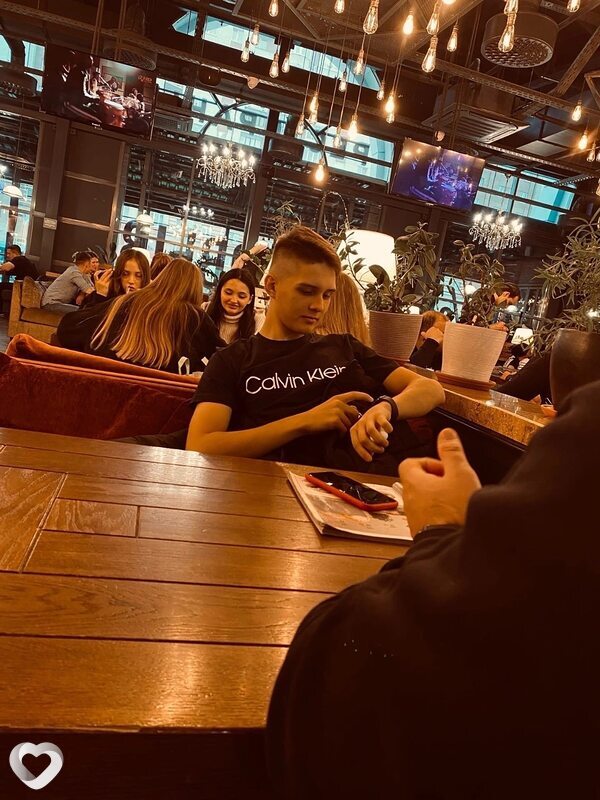 Данил, 19, Санкт-Петербурге — анкета №3150892