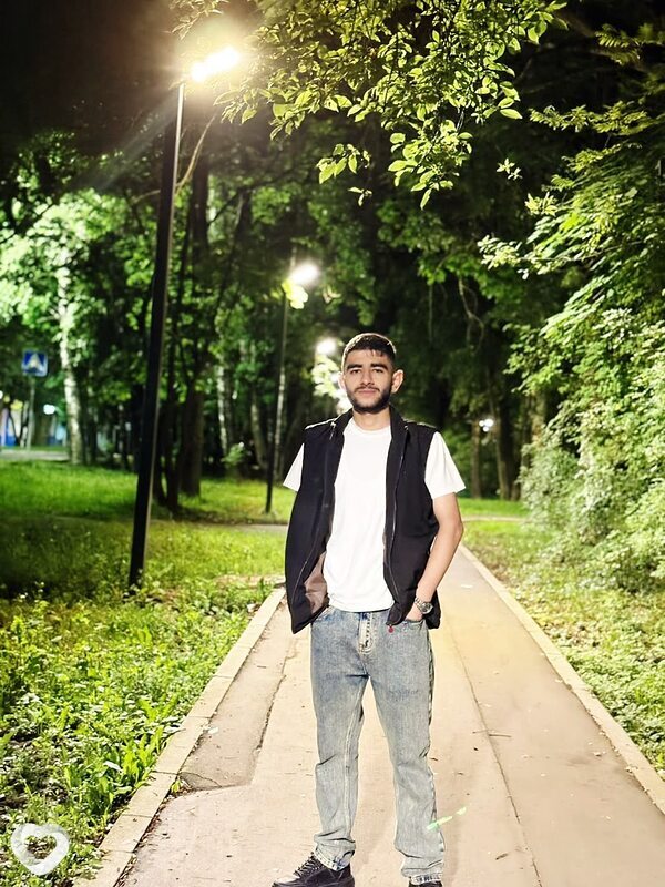 Фарид, 21, Москве — анкета №4685184