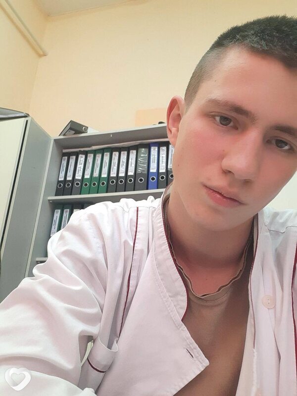Артем, 26, Волжском — анкета №3151290