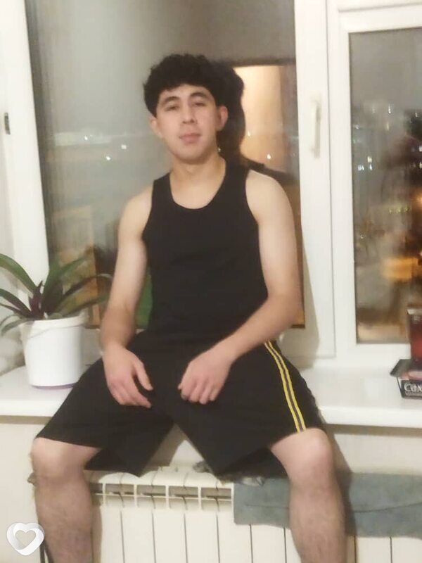 Дастан, 20, Якутске — анкета №3151396