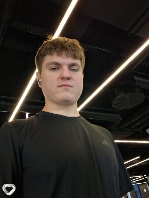 Кирилл, 19, Тюмени — анкета №3151663