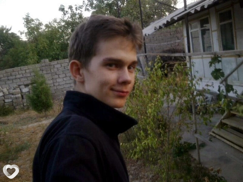 Максим, 33, Кировском — анкета №3152045