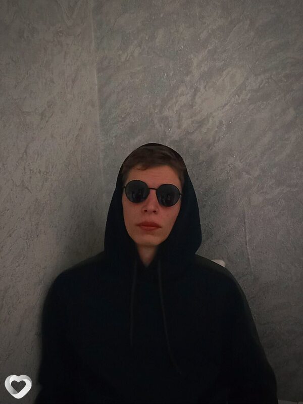 Максим, 18, Энгельсе — анкета №3154036