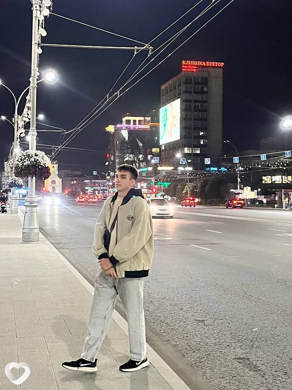 Иван, 20, Новосибирске — анкета №3154949