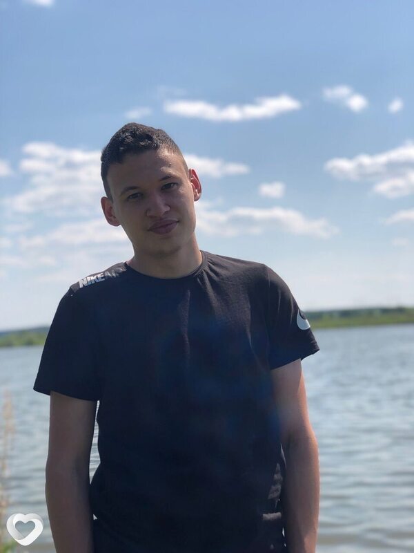 Данил, 23, Ижевске — анкета №3157046