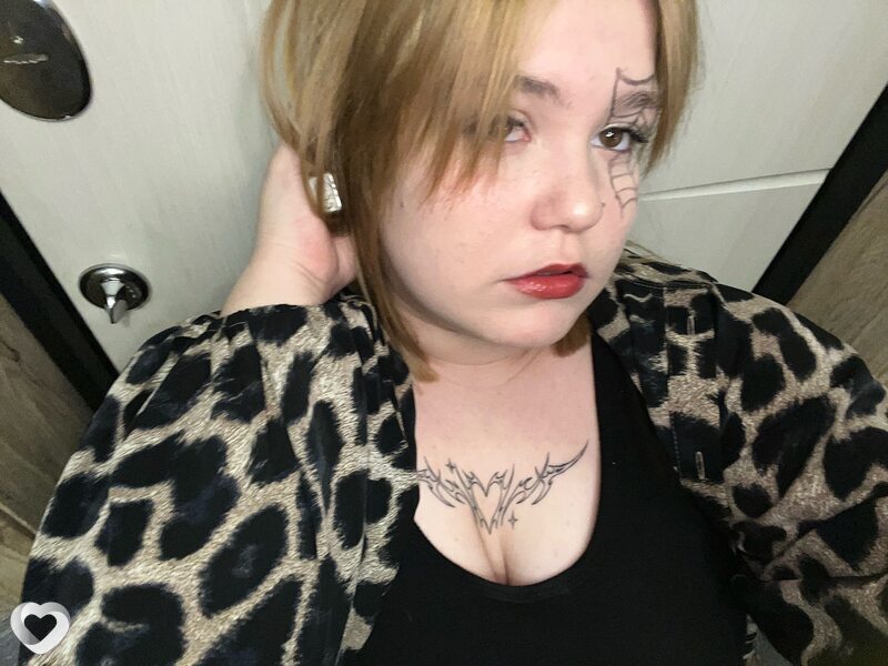 Карина, 18, Екатеринбурге — анкета №3157270