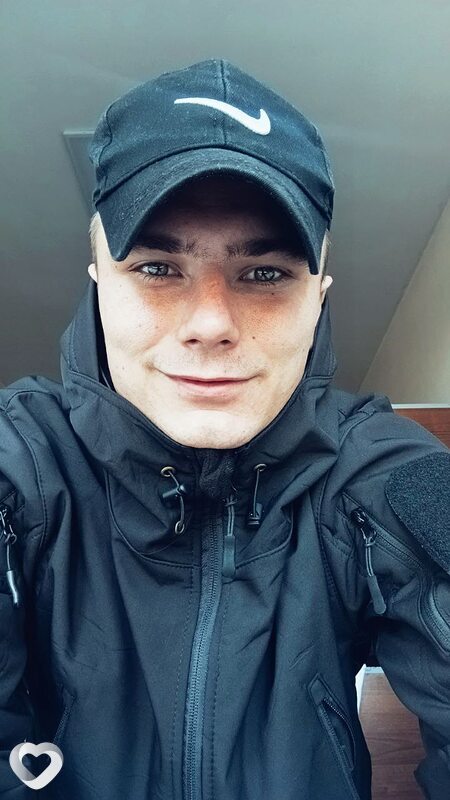 Данил, 21, Краснодаре — анкета №3157438