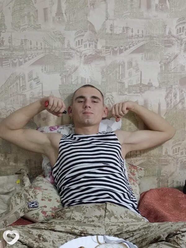 Артем, 23, Гулькевичах — анкета №3157512