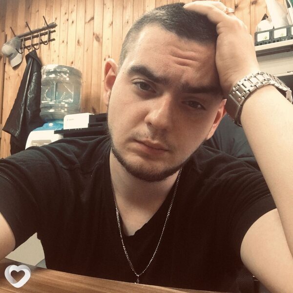 Максим, 22, Орёл — анкета №3157781