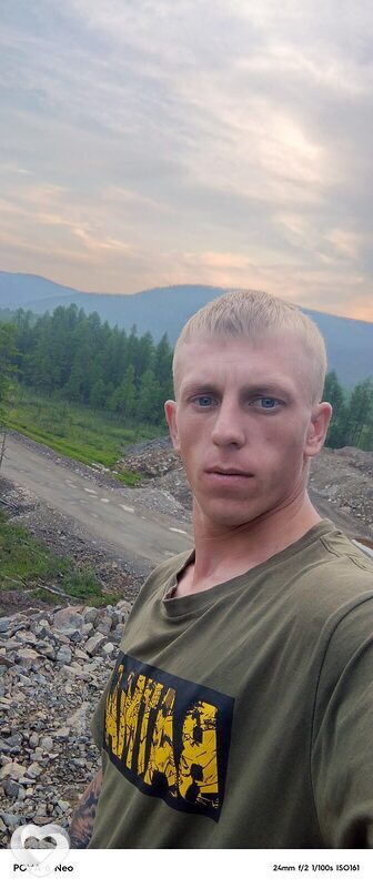 Александр, 28, Белогорске — анкета №3157881