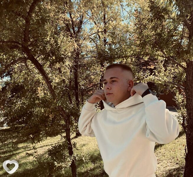 Владимир, 20, Благовещенске — анкета №3157978