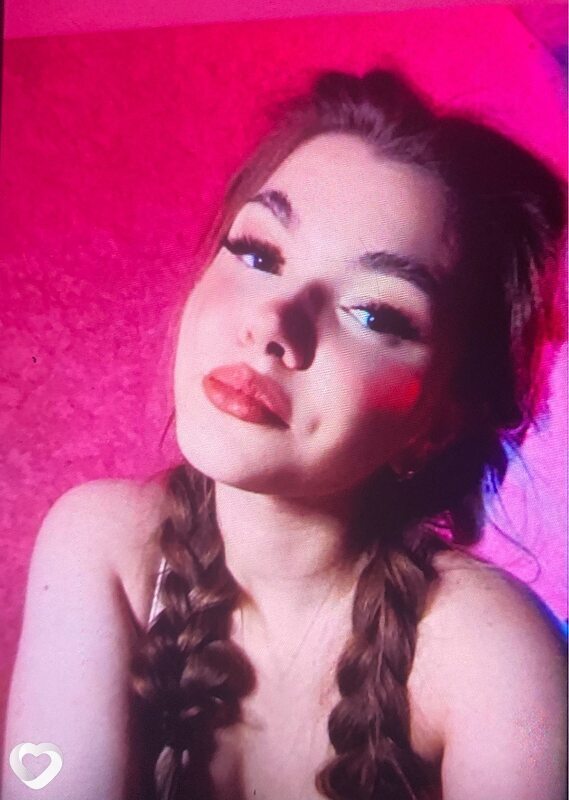 Алёна, 22, Екатеринбурге — анкета №3158127