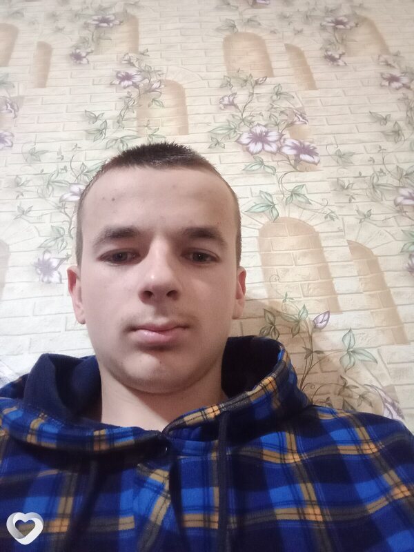 Дмитрий, 18, Бресте — анкета №3158942