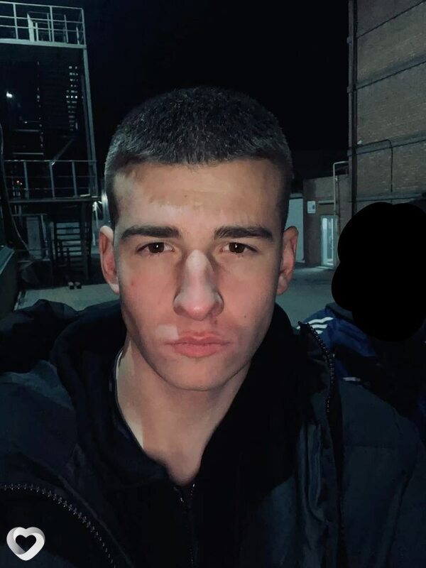 Дима, 20, Ижевске — анкета №3158956