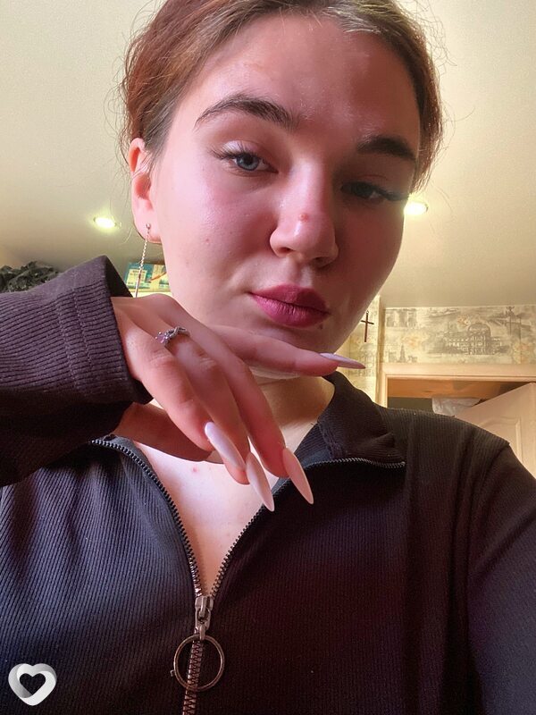 Алёна, 19, Екатеринбурге — анкета №3159743