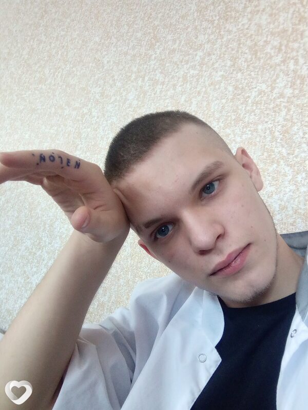 Саня, 19, Свердловске — анкета №3160584