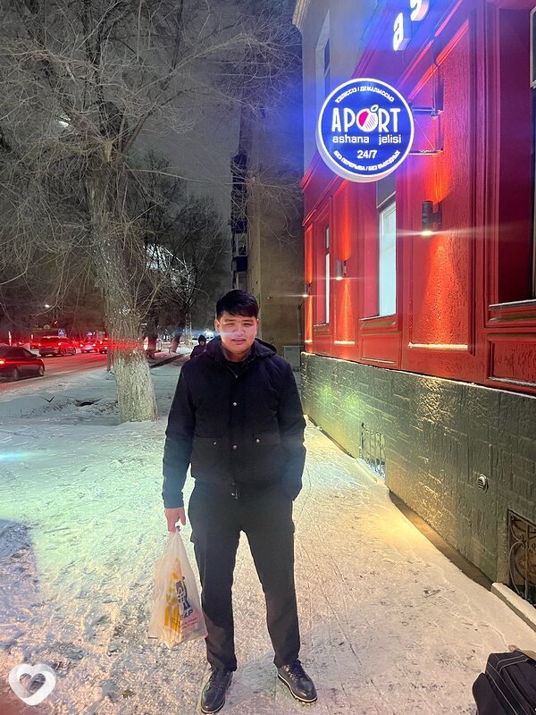Erlan, 22, Кингисеппе — анкета №3160659